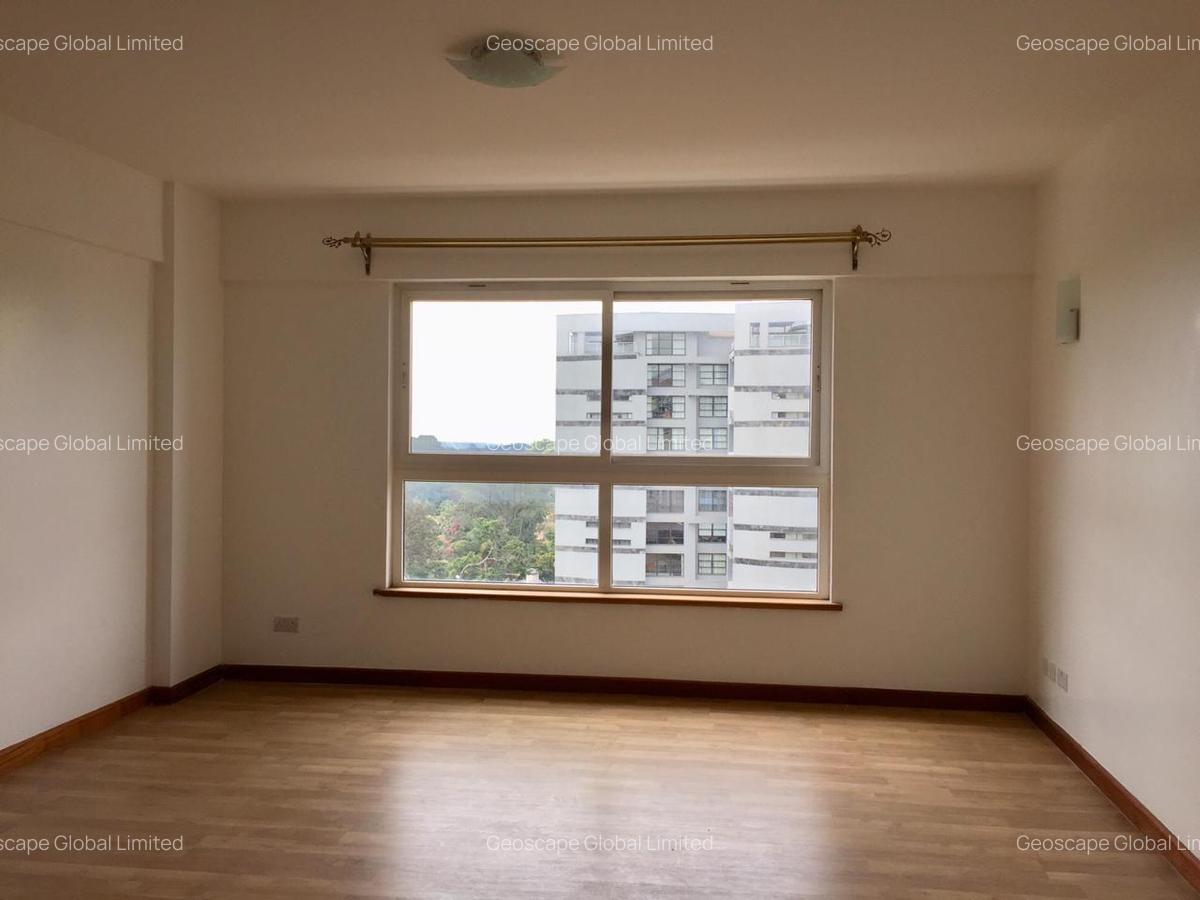 4 Bed Apartment with En Suite in General Mathenge - 14