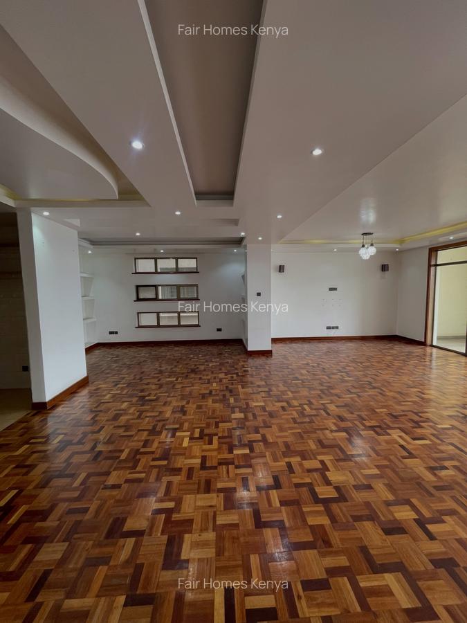 3 Bed Apartment with En Suite at Othaya Road - 1