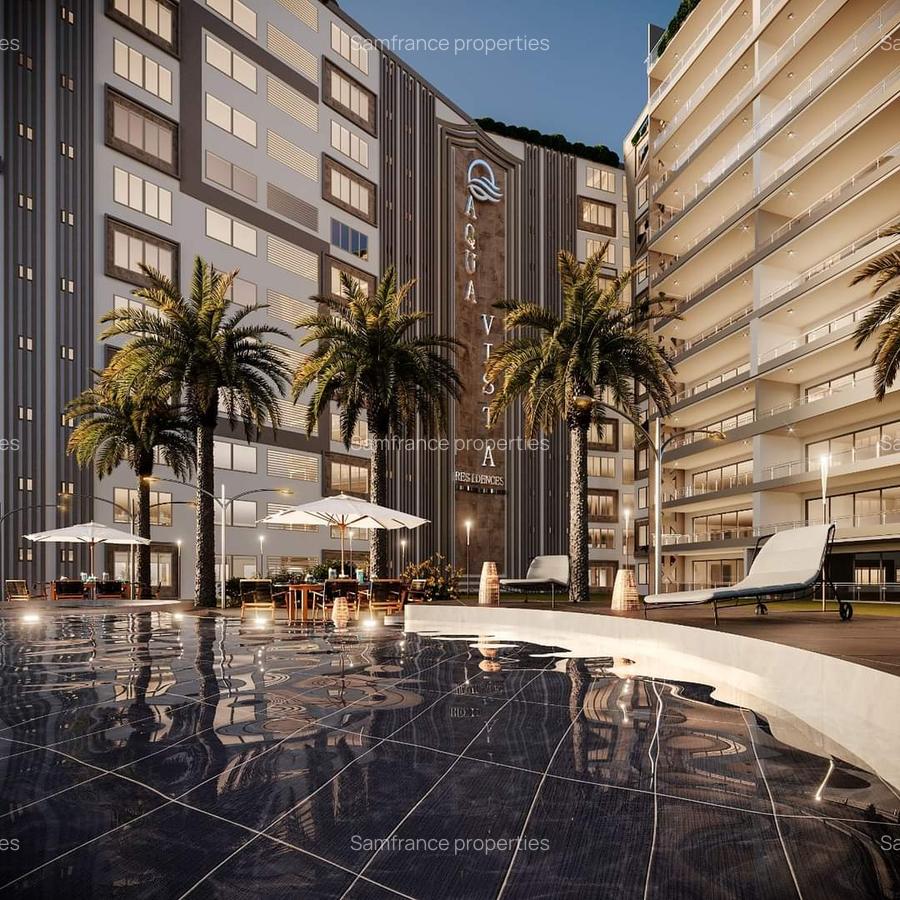 Serviced 3 Bed Apartment with En Suite at Beach Road - 12