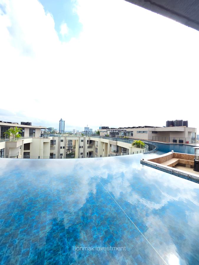 4 Bed Apartment with En Suite at Riverside Drive - 16