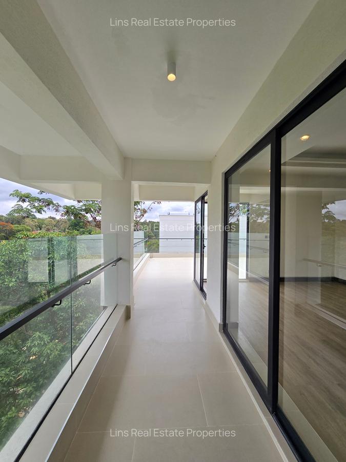 6 Bed Townhouse with En Suite in Kitisuru - 19