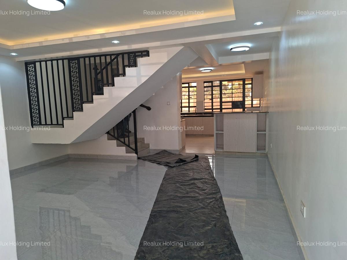 5 Bed Townhouse with En Suite in Gikambura - 4