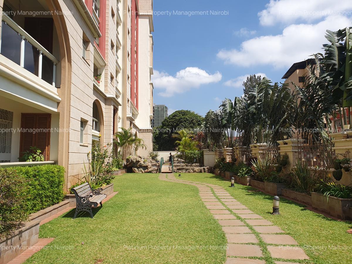 2 Bed Apartment with En Suite at Second Parklands - 19