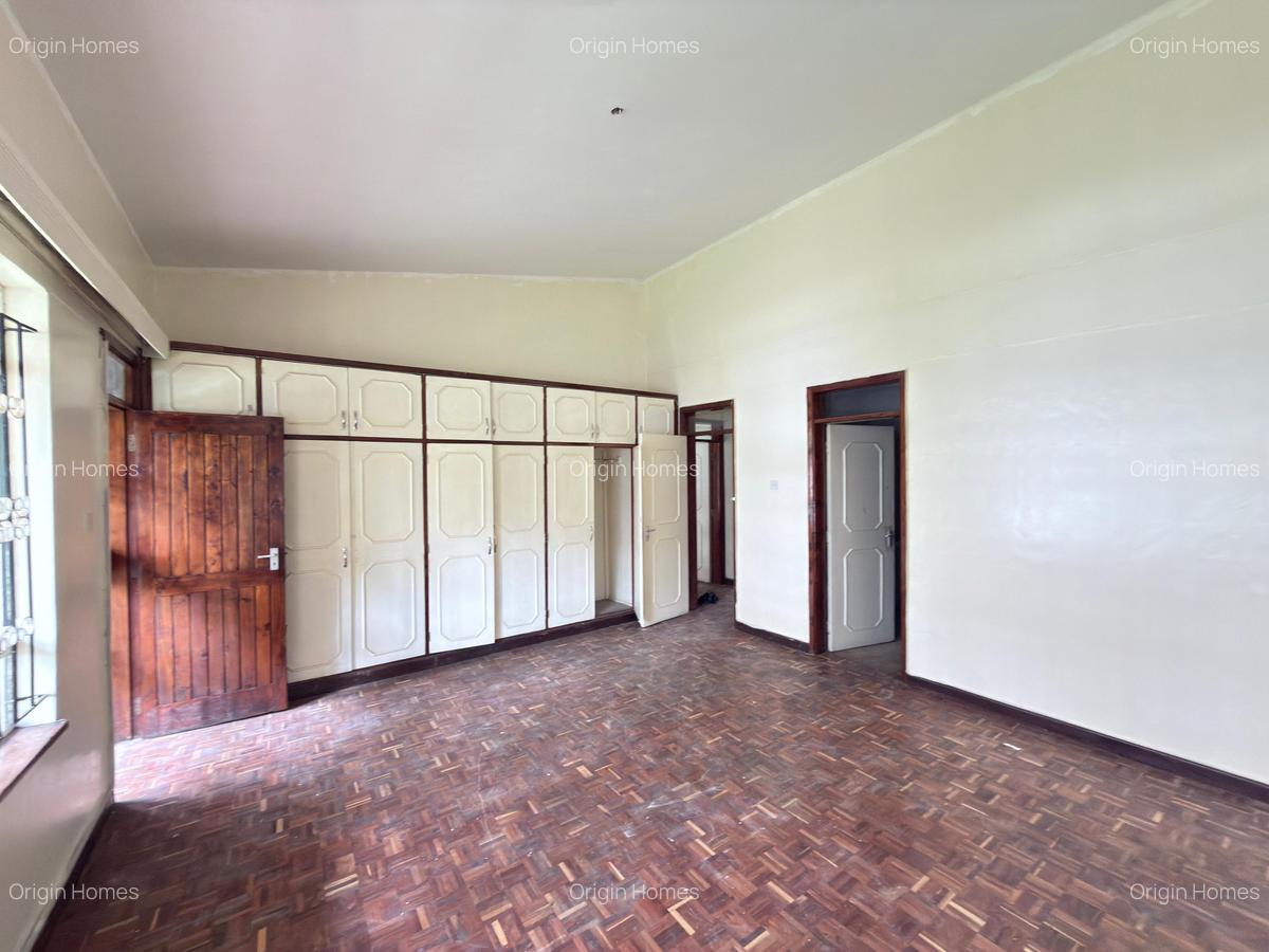 5 Bed Townhouse with En Suite at Kilimani - 4