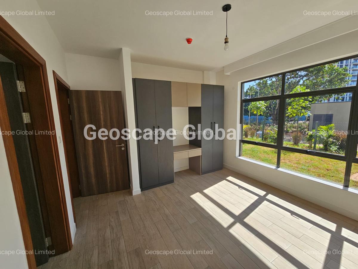 4 Bed Apartment with En Suite in Rosslyn - 8