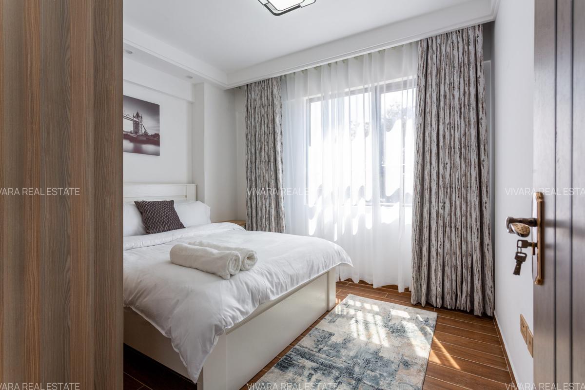 2 Bed Apartment with En Suite in Lavington - 9