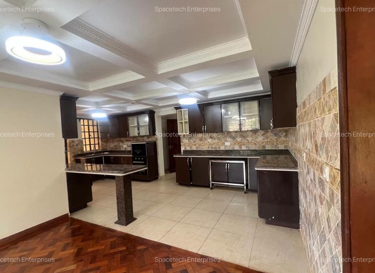 4 Bed Townhouse with En Suite in Kitisuru - 6