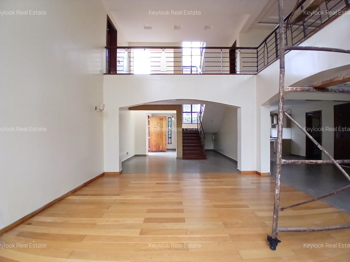 4 Bed Townhouse with En Suite at Lavington Green - 5
