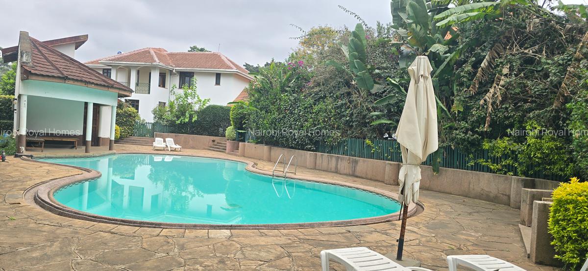 4 Bed Townhouse with En Suite at Convent Drive - 2