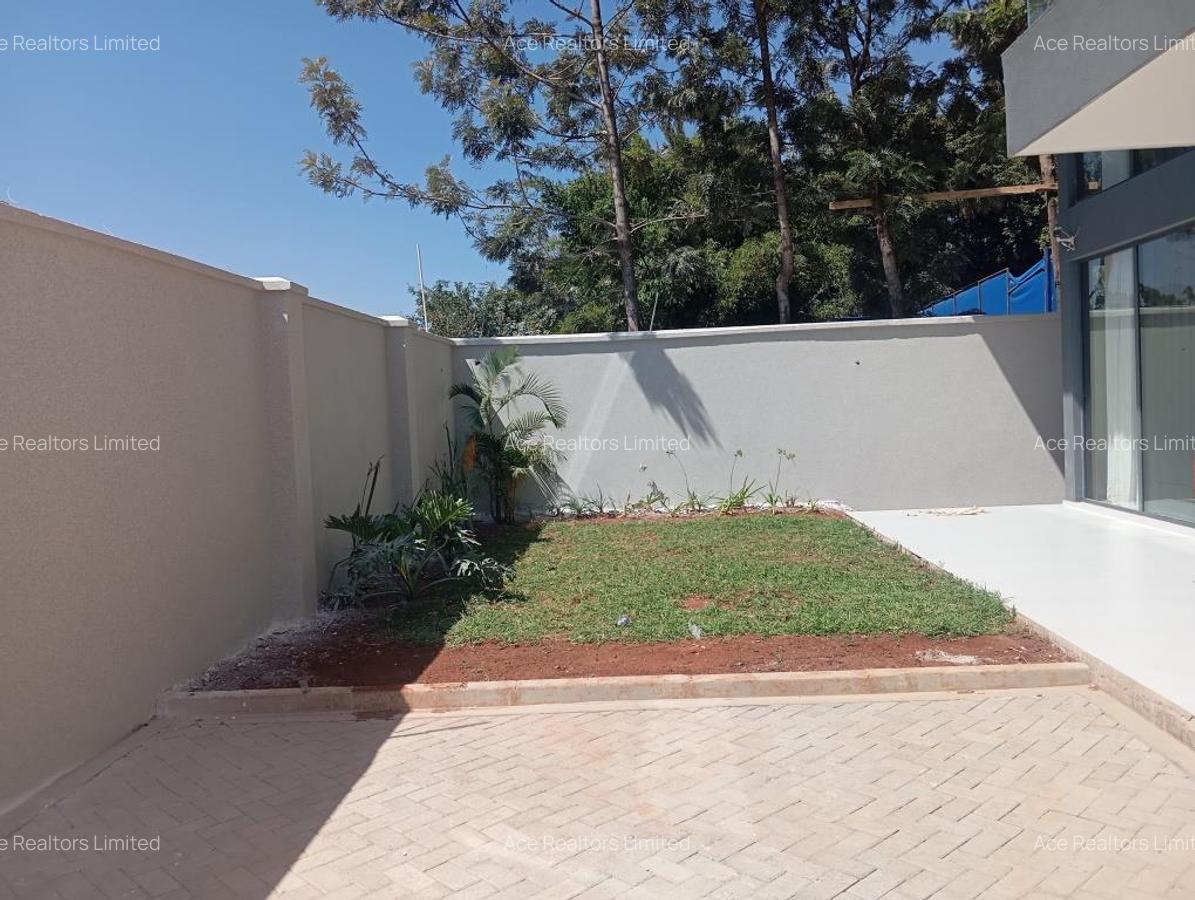 5 Bed Townhouse with En Suite at Jacaranda Avenue - 4