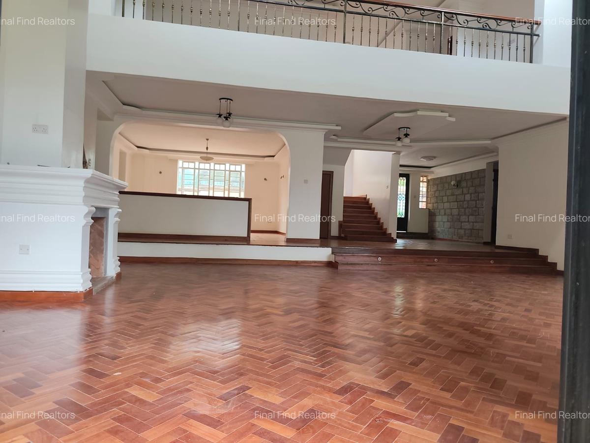 5 Bed House with Backup Generator in Runda - 20