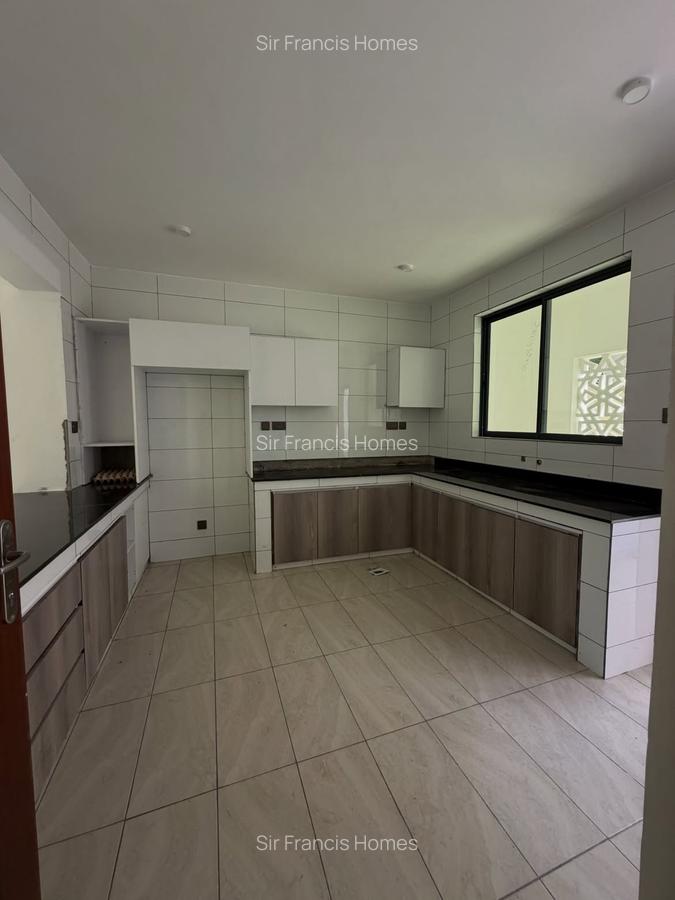 3 Bed House with En Suite in Mtwapa - 12