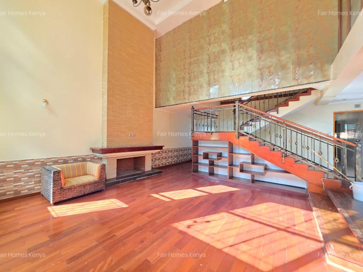 5 Bed Townhouse with En Suite at Chalbi Drive - 10