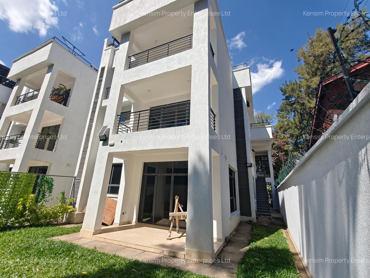 4 Bed Townhouse with En Suite in Lavington - 11
