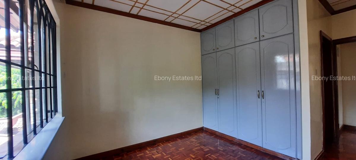 4 Bed Townhouse with En Suite in Lavington - 12