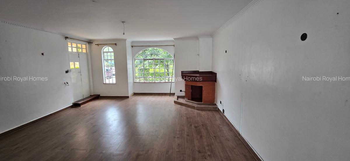 5 Bed Townhouse with En Suite at Lavington Road - 16