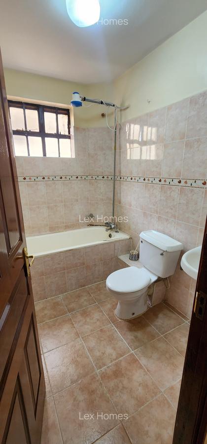 3 Bed Apartment with En Suite at Garden Estate Road - 17