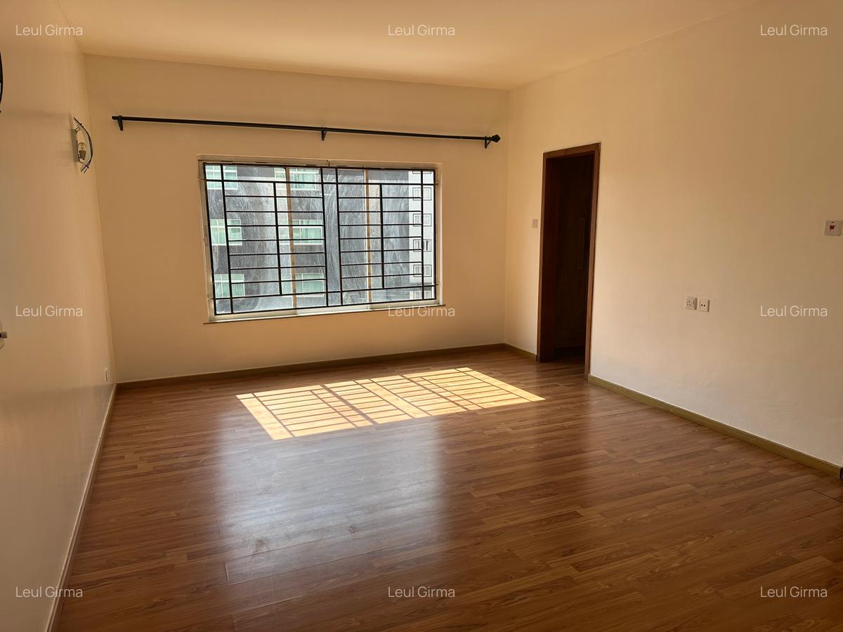3 Bed Apartment with En Suite at Nyeri Road - 11