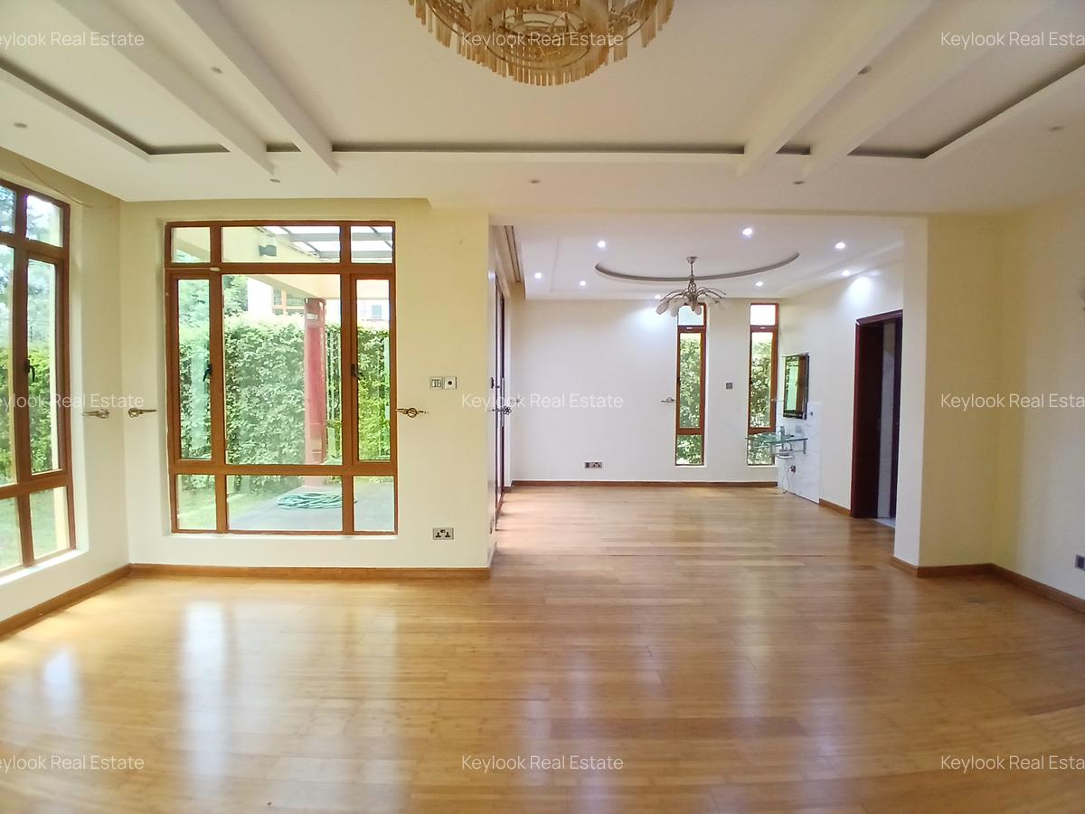 5 Bed Townhouse with En Suite at Lavington Green - 9