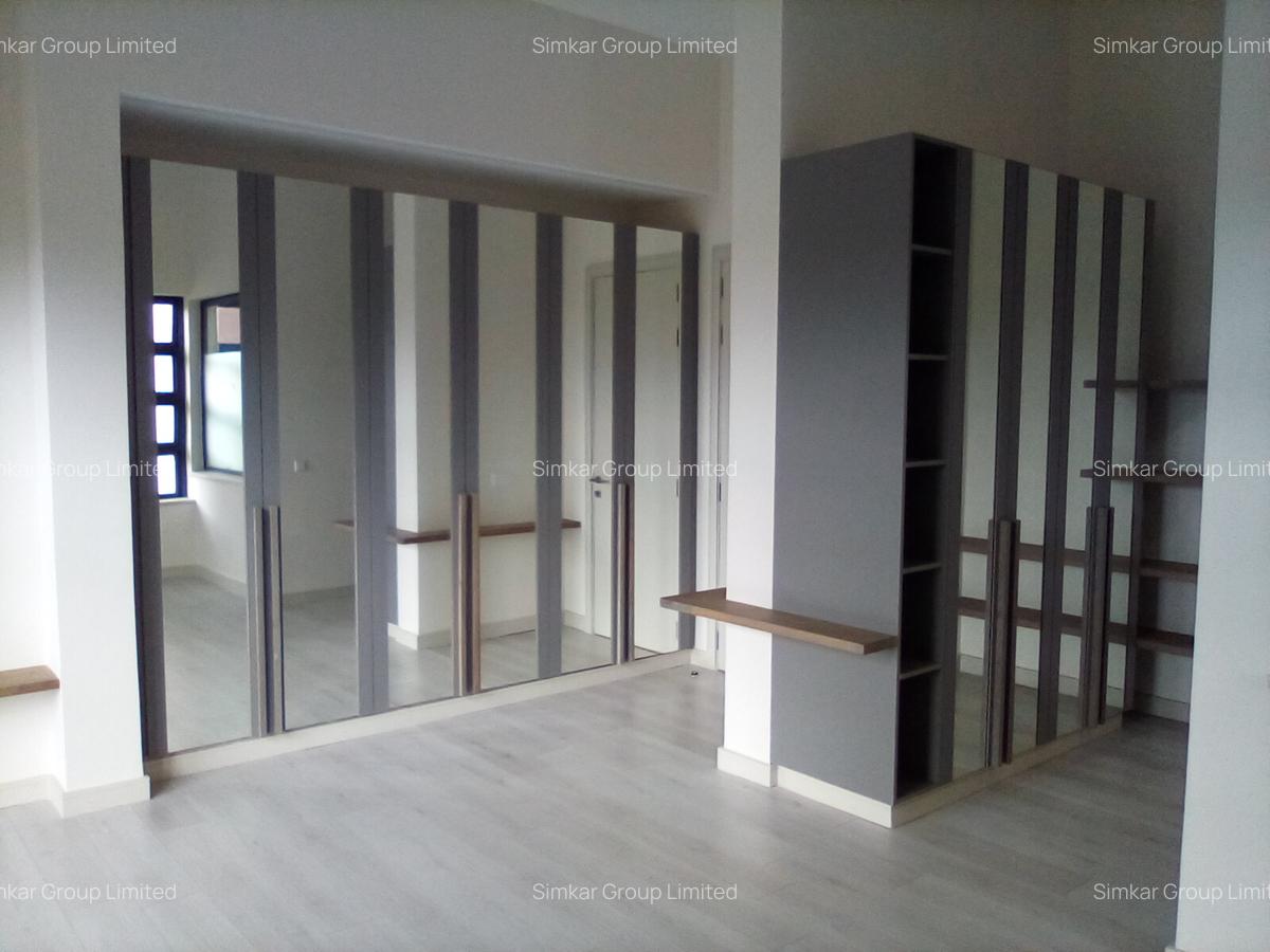 4 Bed Villa with En Suite at Tilisi - 20