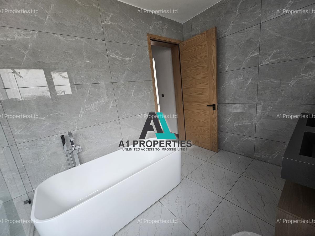 6 Bed Townhouse with En Suite in Lavington - 11