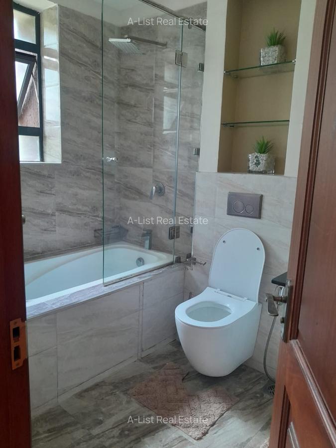 3 Bed Apartment with En Suite at Riverside Gardens - 10