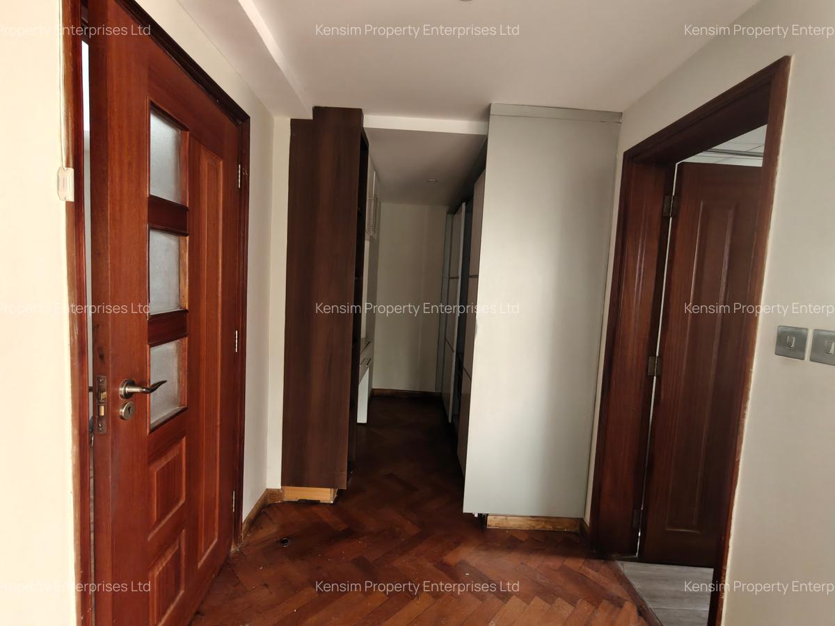 4 Bed Townhouse with En Suite in Lavington - 4
