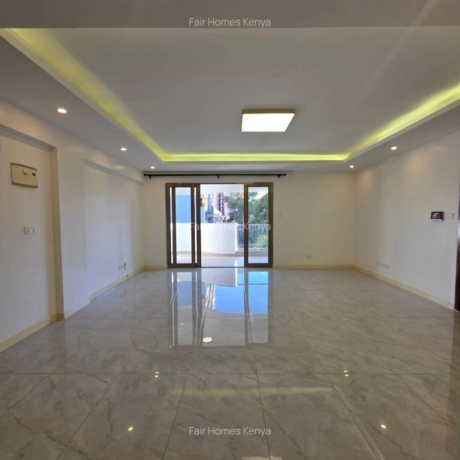 3 Bed Apartment with En Suite at Othaya Road - 4