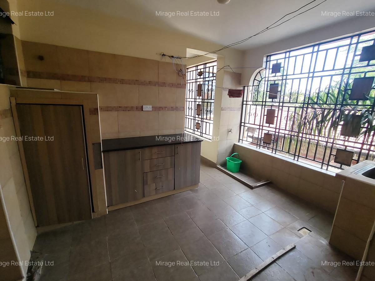 3 Bed Apartment with Swimming Pool in Kilimani - 17