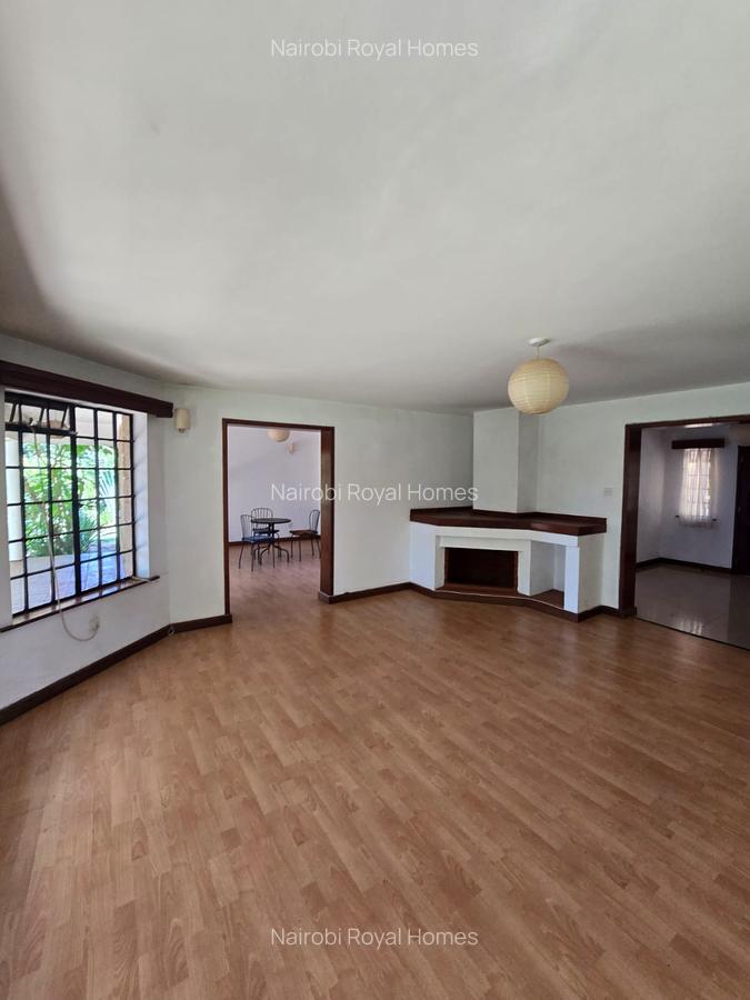 5 Bed Townhouse with En Suite at Meadows - 15