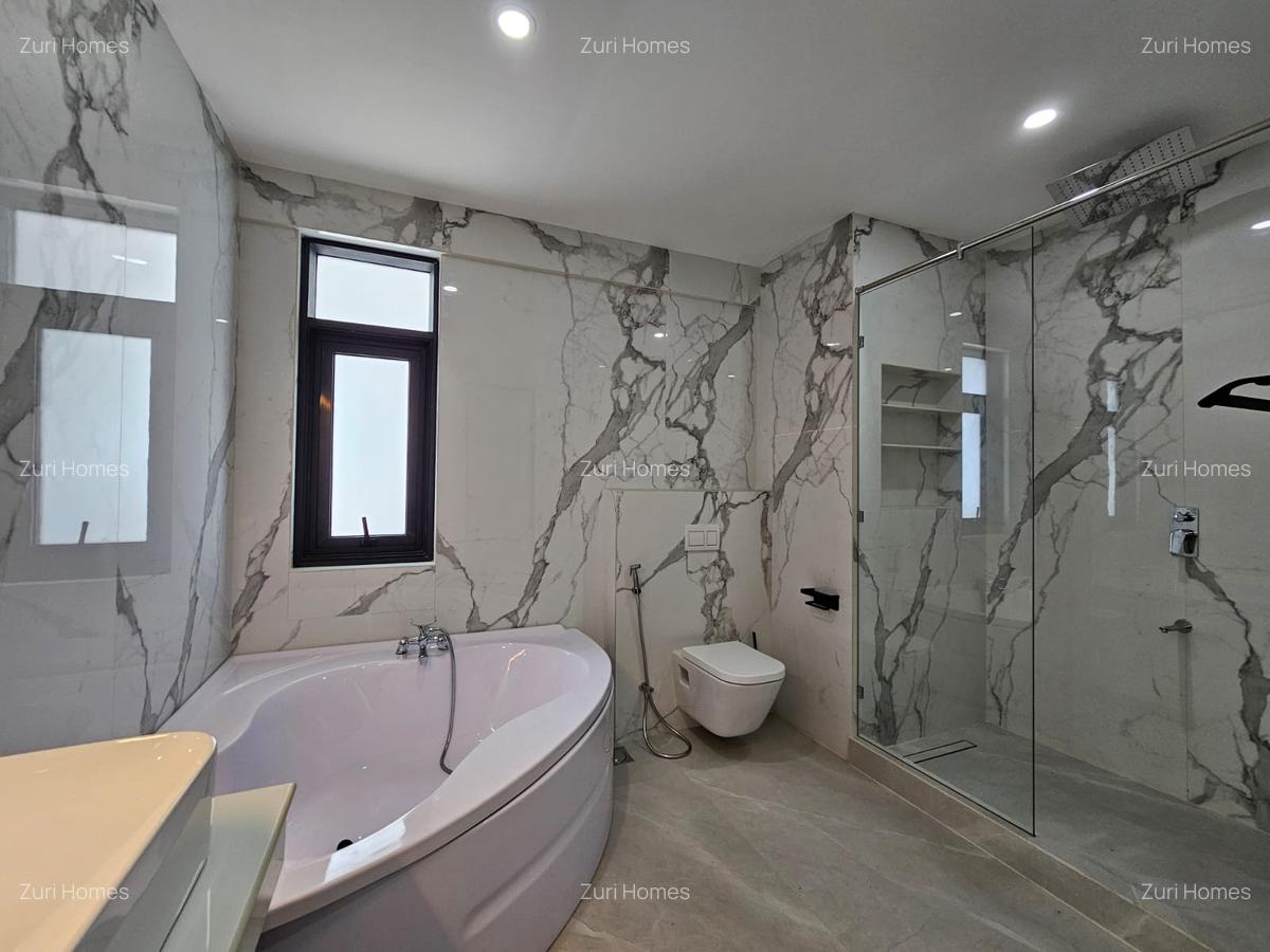6 Bed Townhouse with En Suite in Lavington - 10