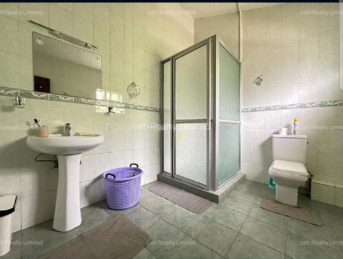 4 Bed Townhouse with En Suite in Lavington - 14