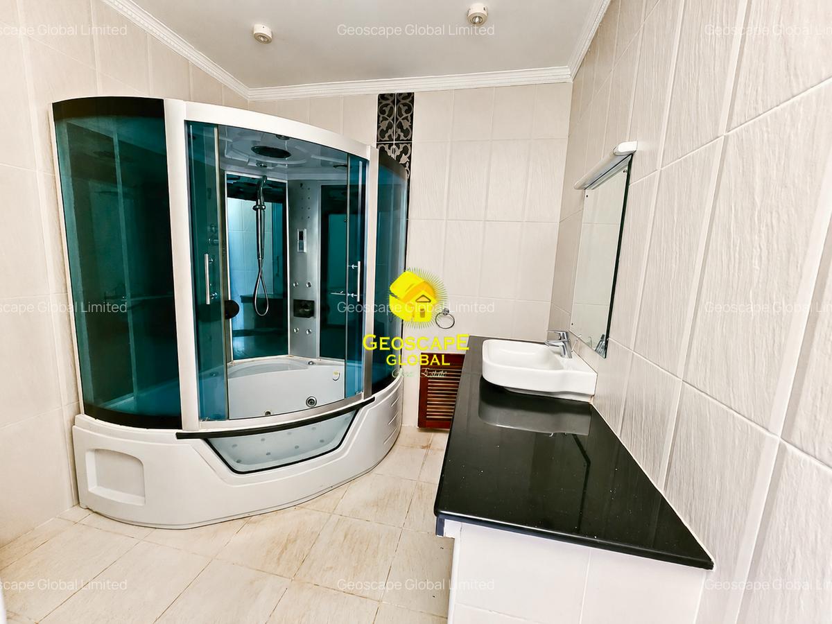 4 Bed House with En Suite in Kyuna - 5