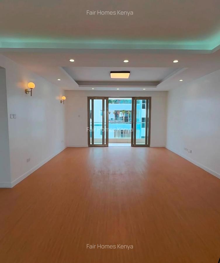 4 Bed Apartment with En Suite at Hatheru Road - 3