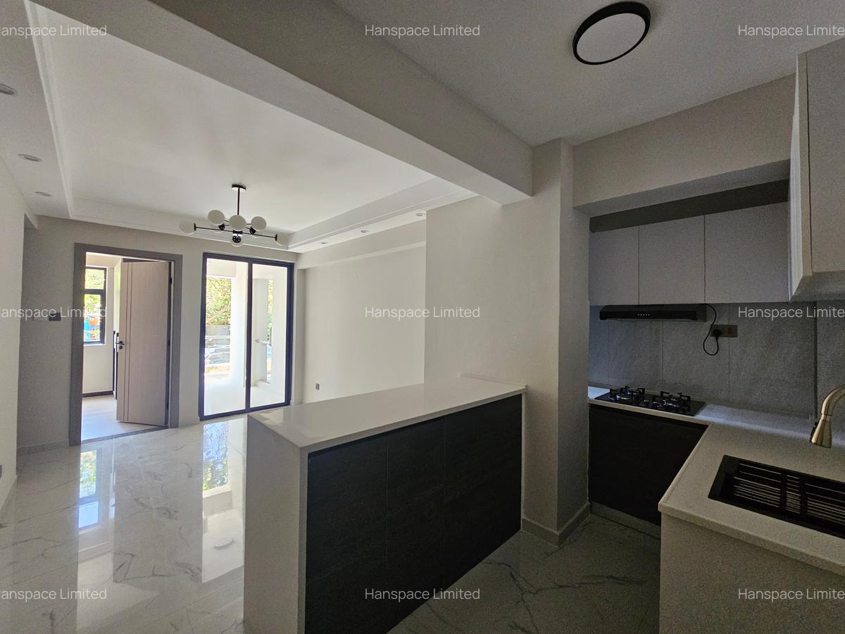 1 Bed Apartment with Gym in Kilimani - 2