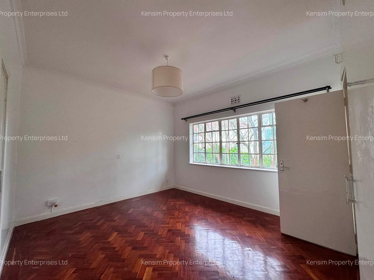 4 Bed Townhouse with En Suite in Lavington - 3