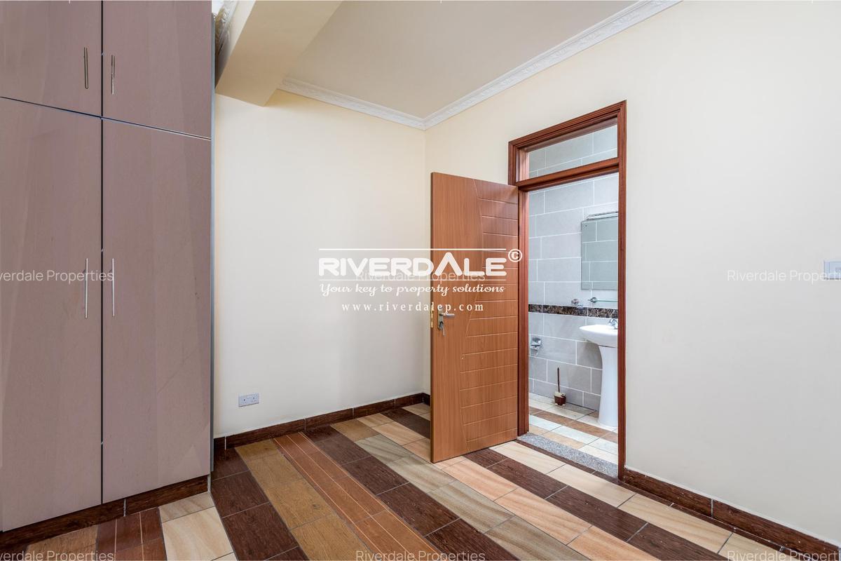 3 Bed Apartment with En Suite in Kilimani - 7