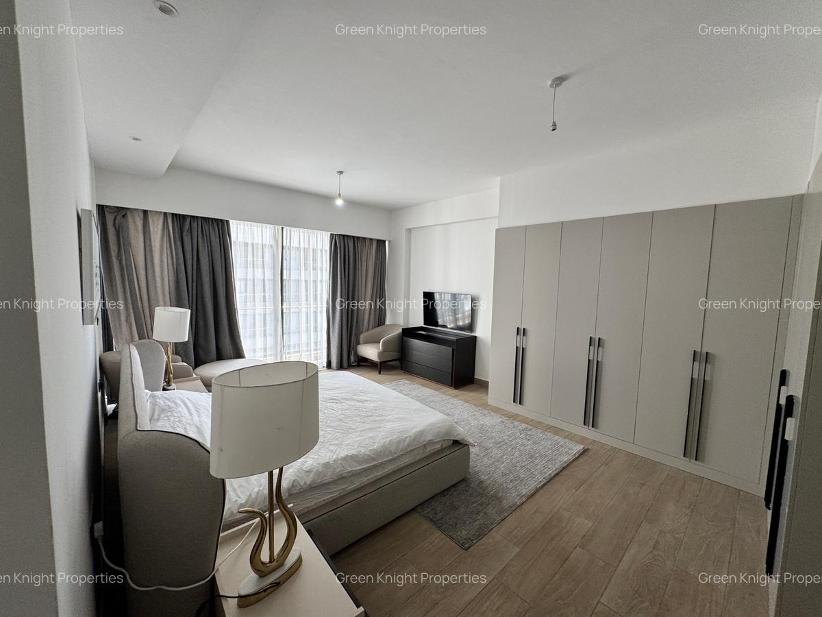 Serviced 3 Bed Apartment with En Suite in Riverside - 9