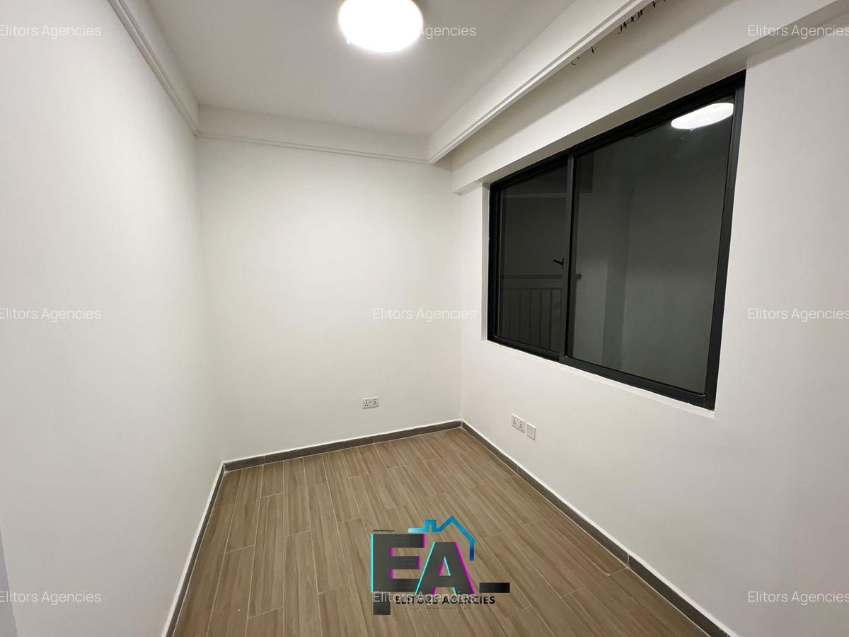 3 Bed Apartment with En Suite at Riverside Drive - 13