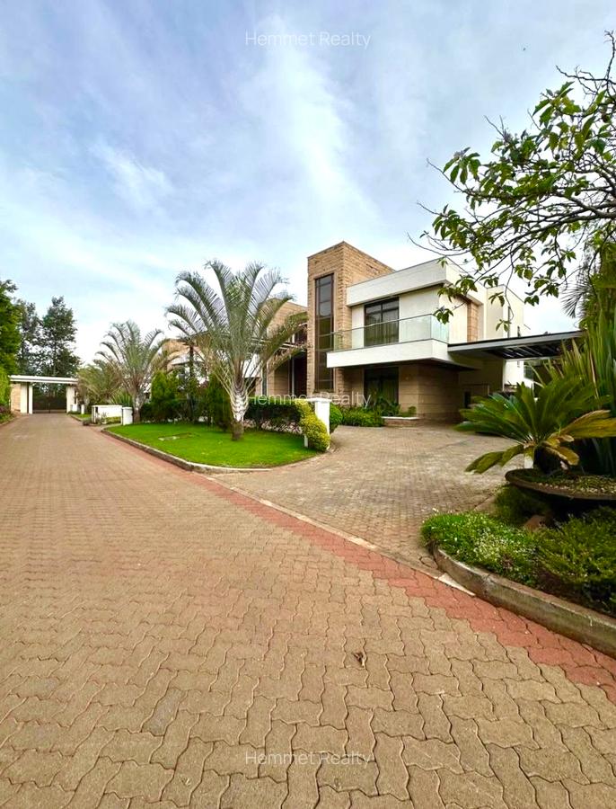 5 Bed Townhouse with En Suite in Karen - 1