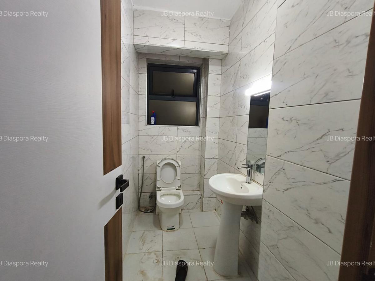 4 Bed Apartment with En Suite at 6Th Parklands - 5