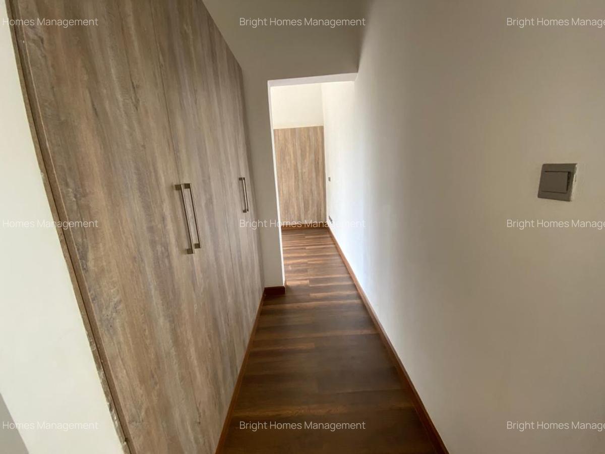 4 Bed Townhouse with En Suite in Lavington - 15