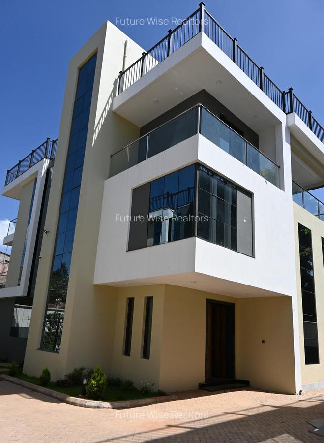 5 Bed Townhouse in Lavington - 1