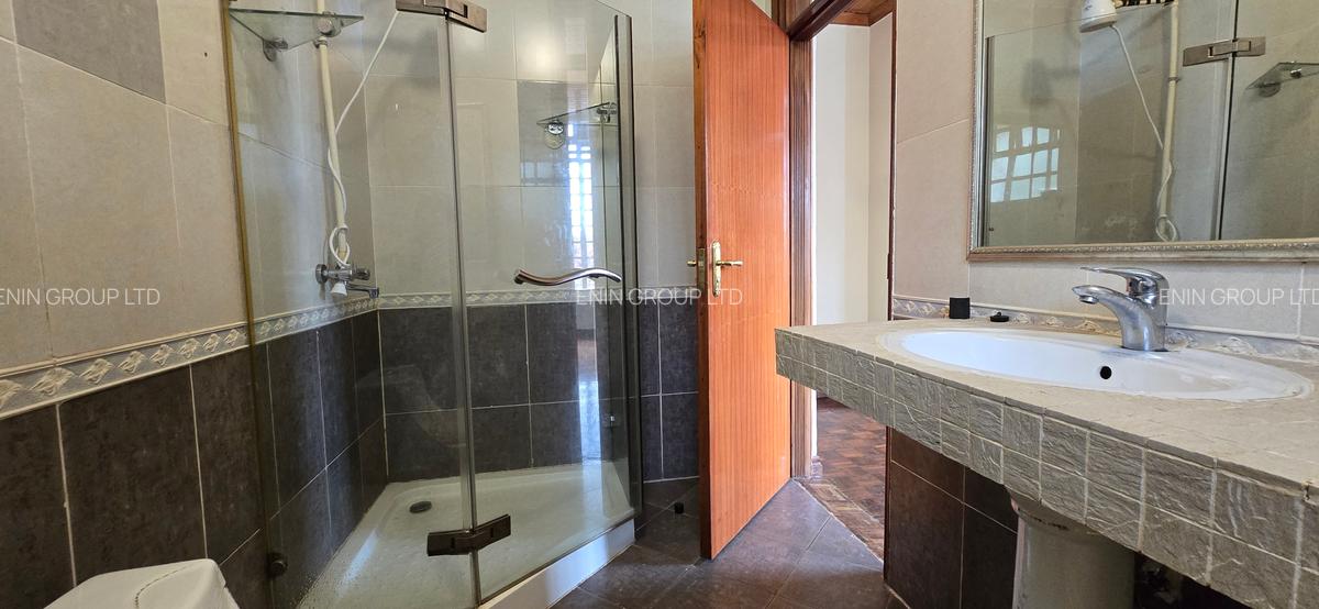5 Bed House with En Suite at Kitisuru Rd - 17
