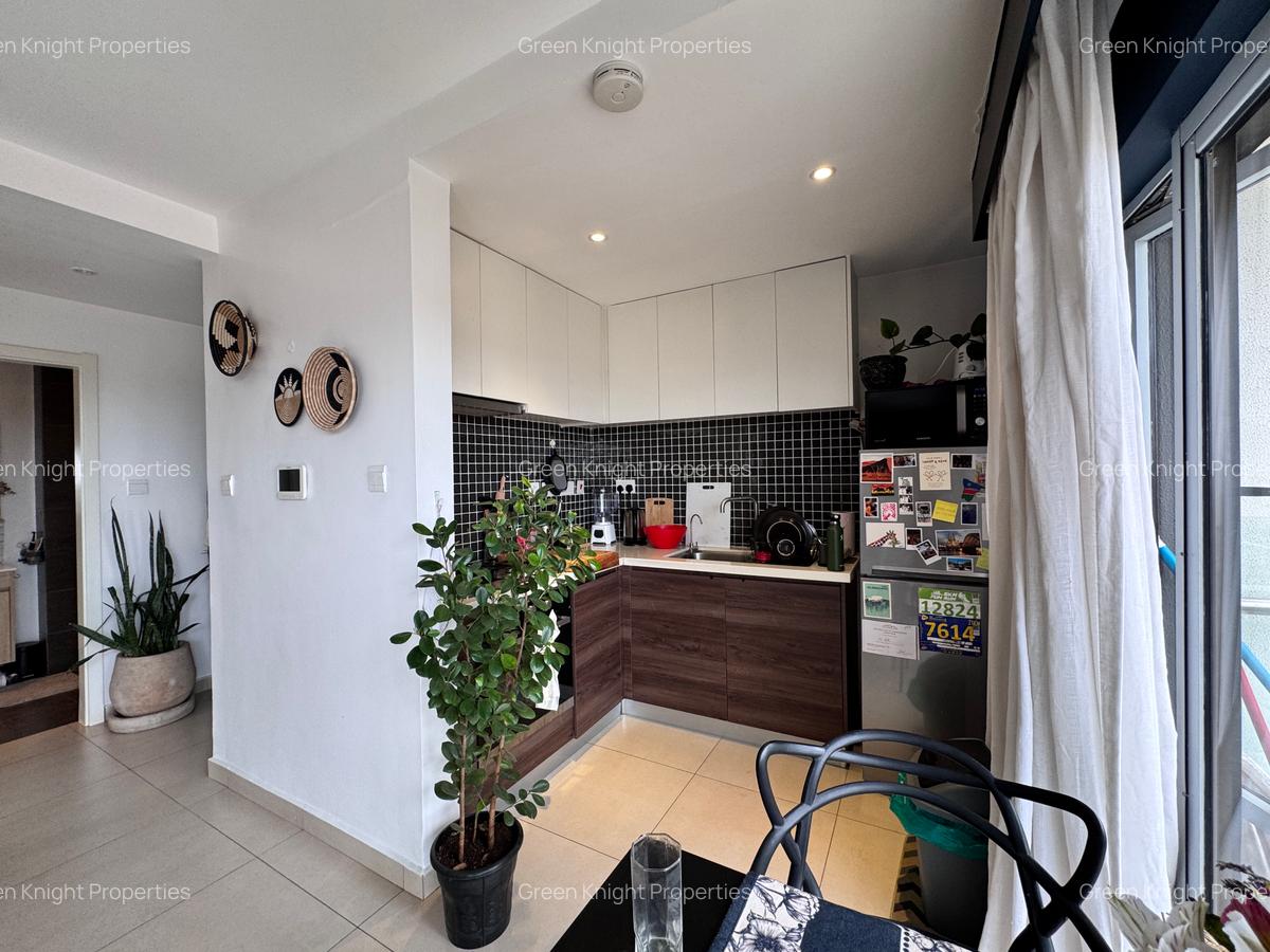 Serviced 1 Bed Apartment with En Suite in Lavington - 2