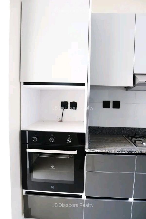 3 Bed Apartment with En Suite in General Mathenge - 11