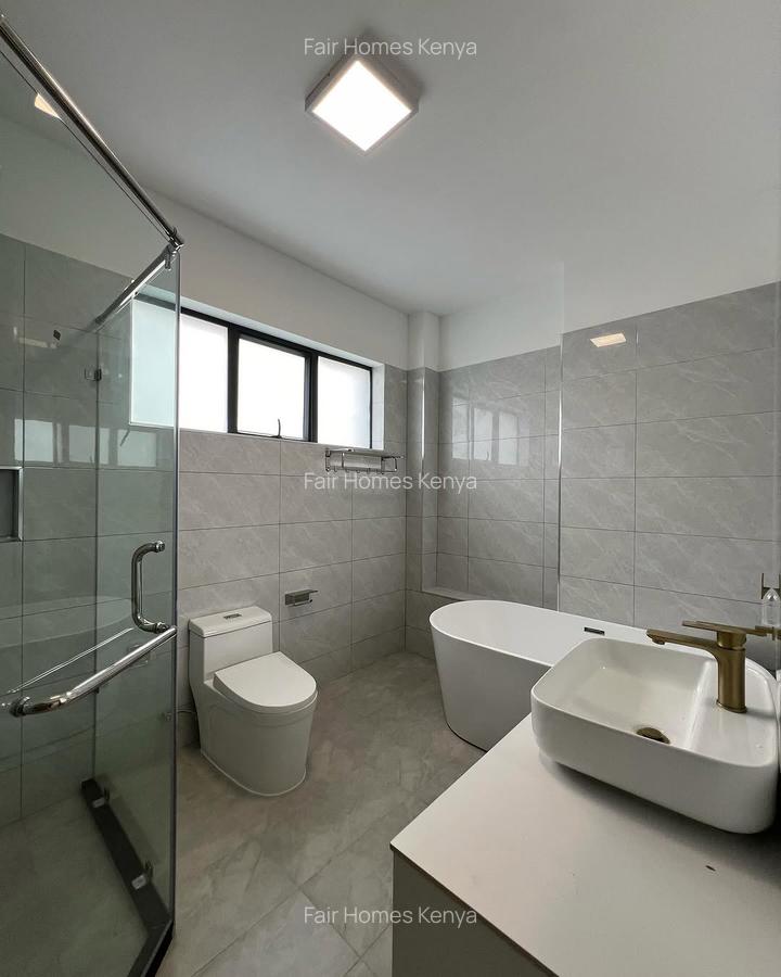 4 Bed Apartment with En Suite at Oledume Road - 16