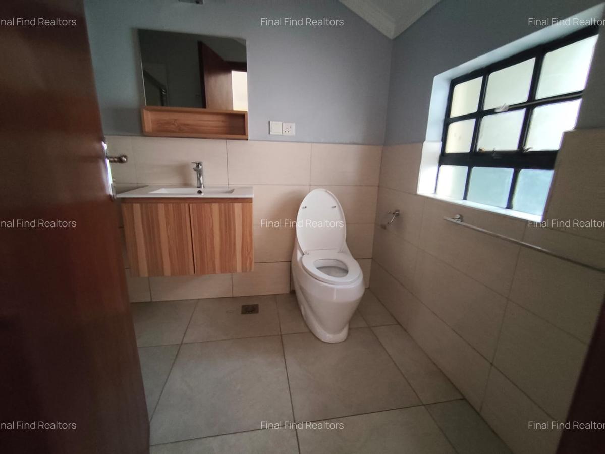 5 Bed Townhouse with Backup Generator in Kitisuru - 20