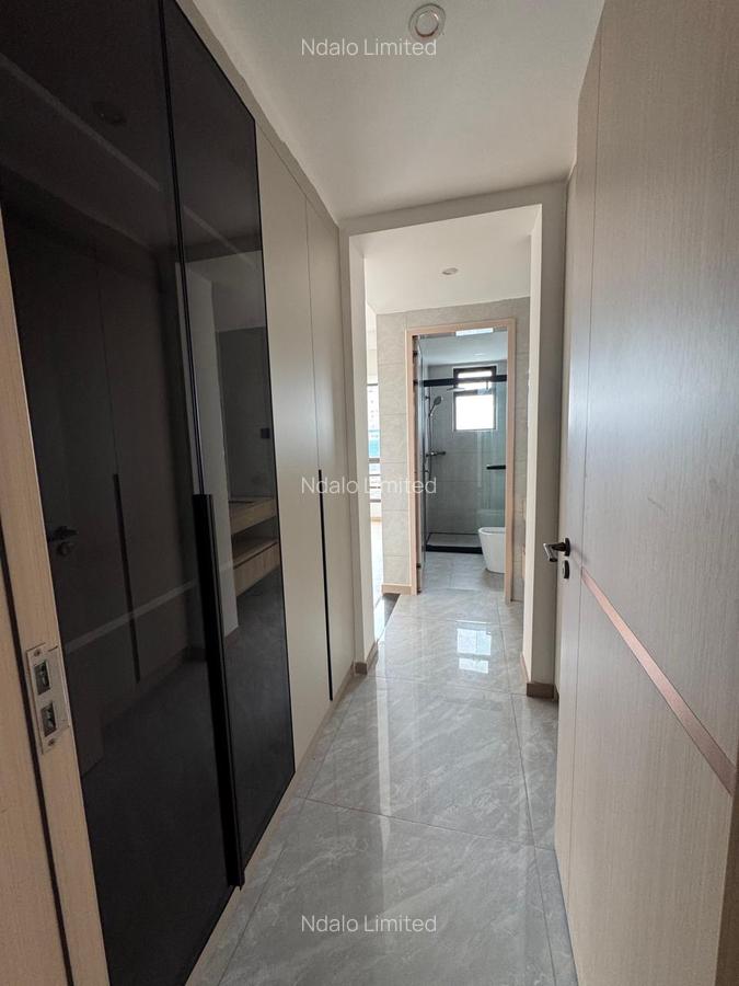 3 Bed Apartment with En Suite at Riverside - 5