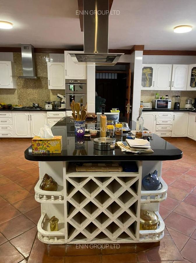 8 Bed House with En Suite at Spring Valley Rd - 14